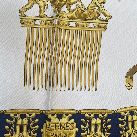 Hermes Scarf Carre 90 “Les Cavaliers d’Or” - Picture 5 of 9